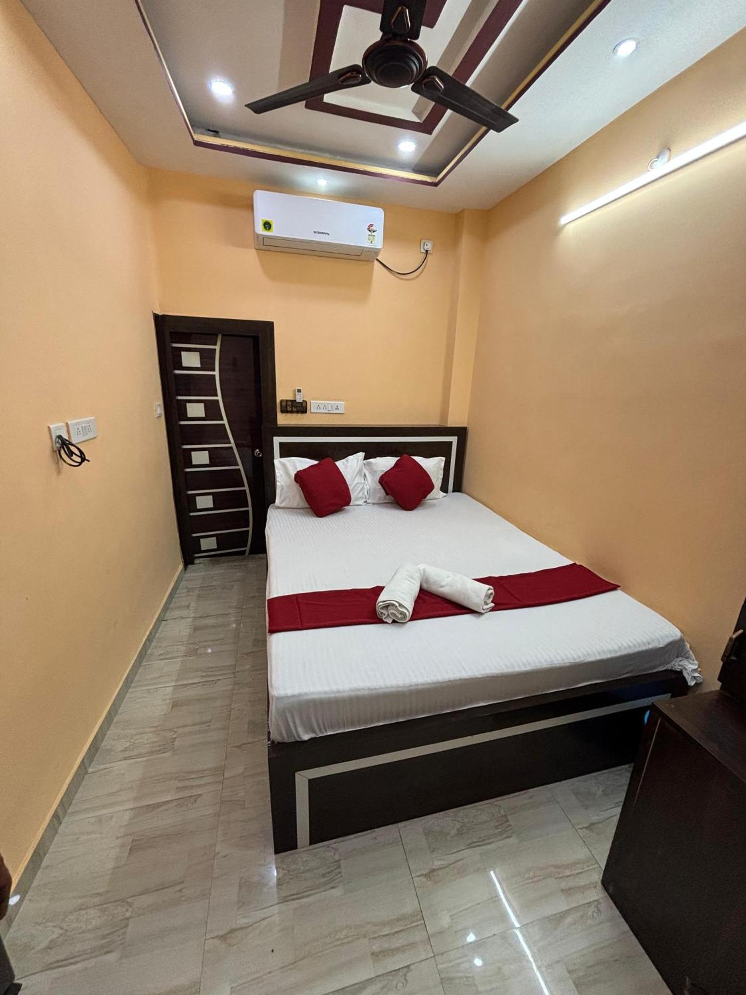 Hotel O Marquis Guest House Calcutta Buitenkant foto