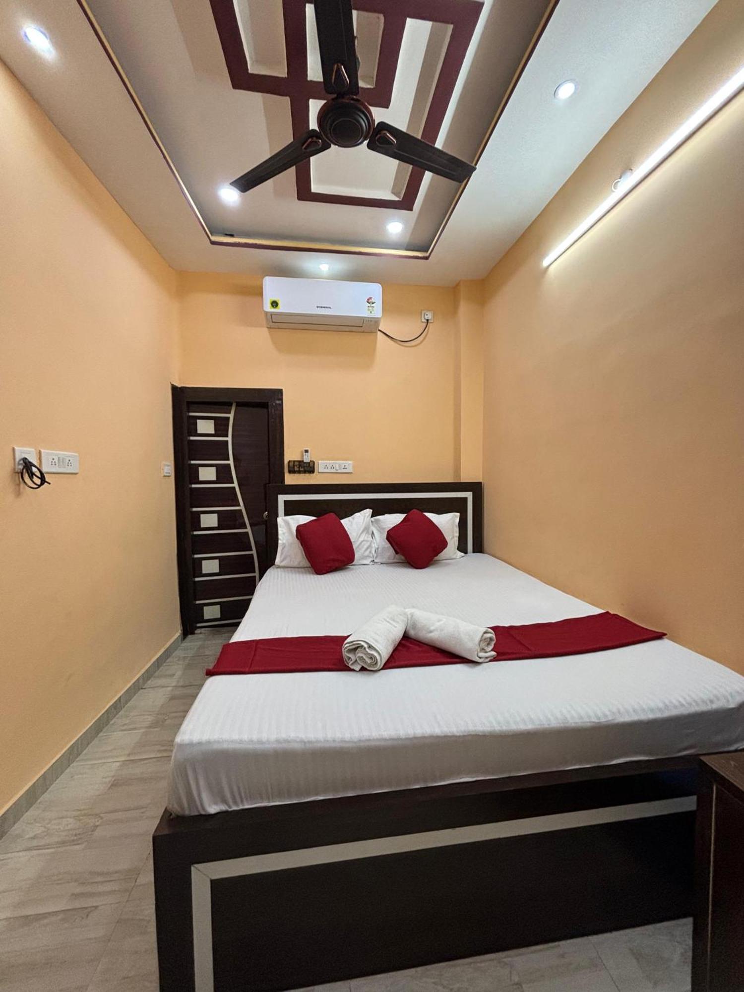 Hotel O Marquis Guest House Calcutta Buitenkant foto