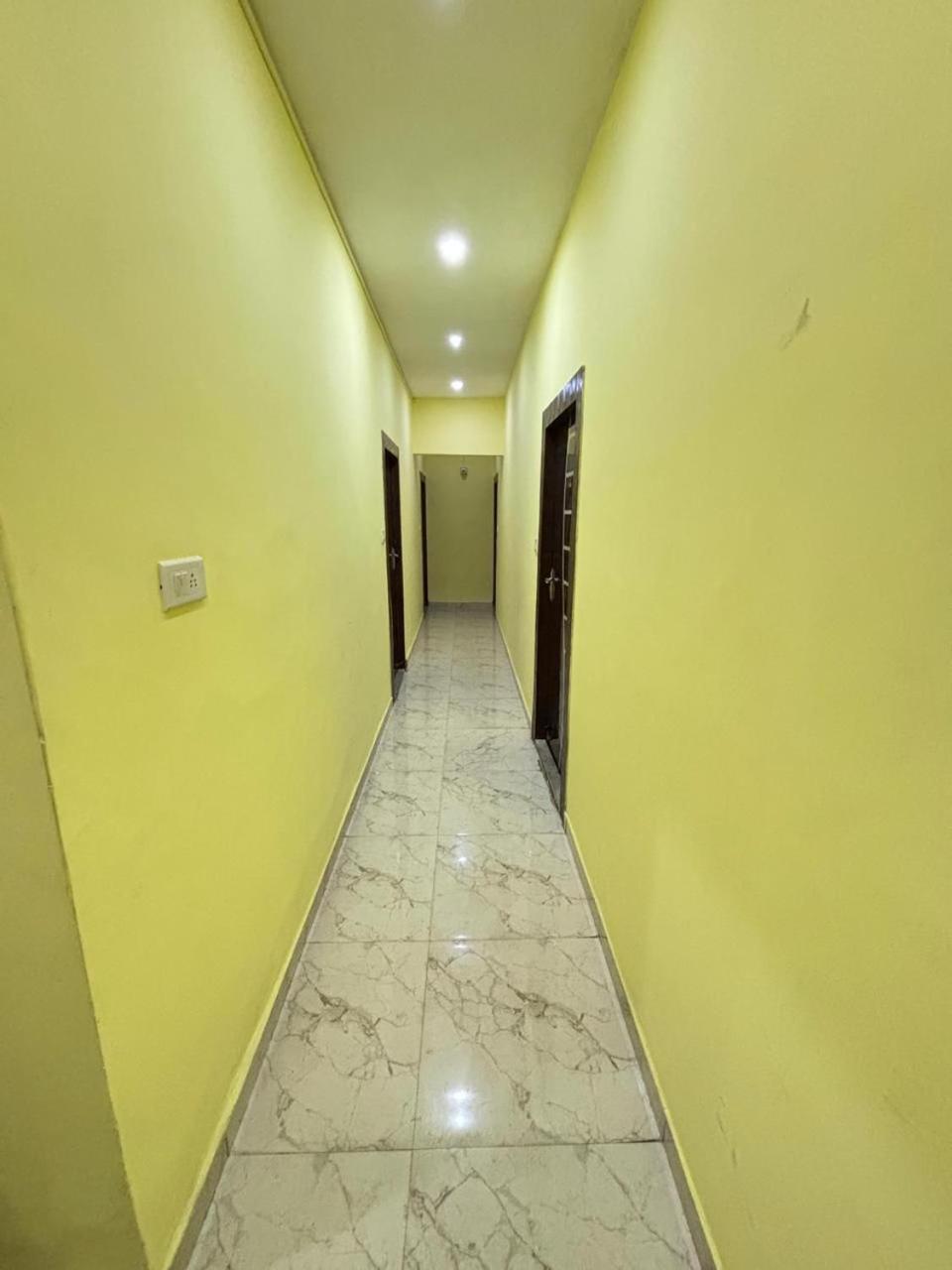 Hotel O Marquis Guest House Calcutta Buitenkant foto