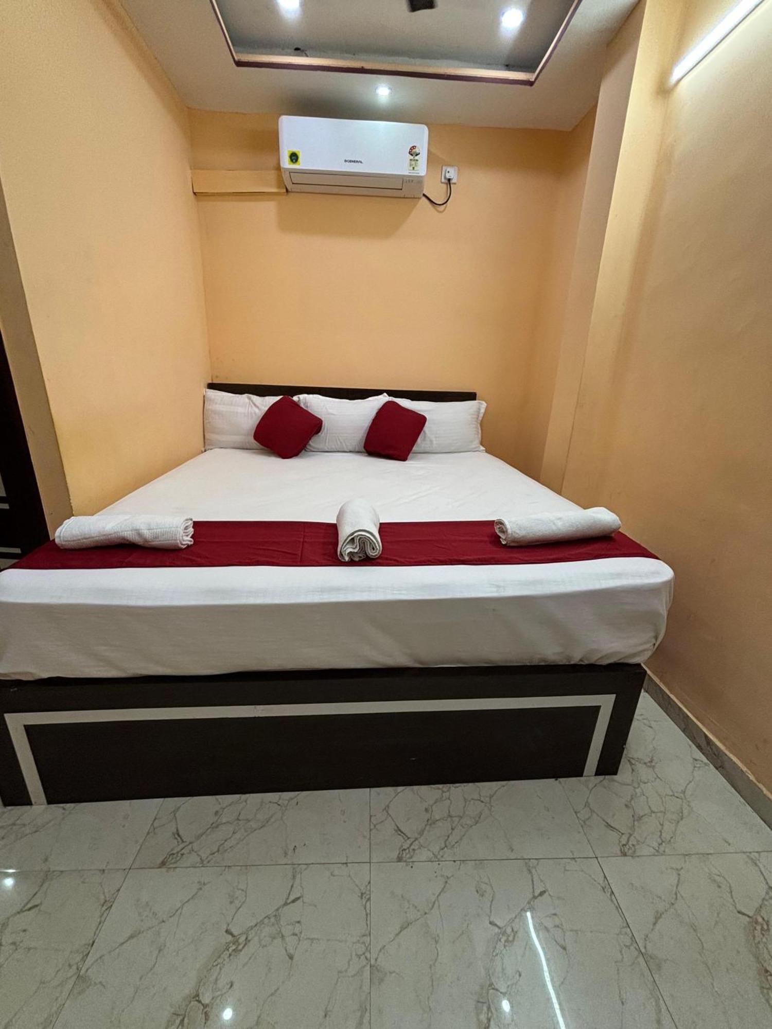 Hotel O Marquis Guest House Calcutta Buitenkant foto
