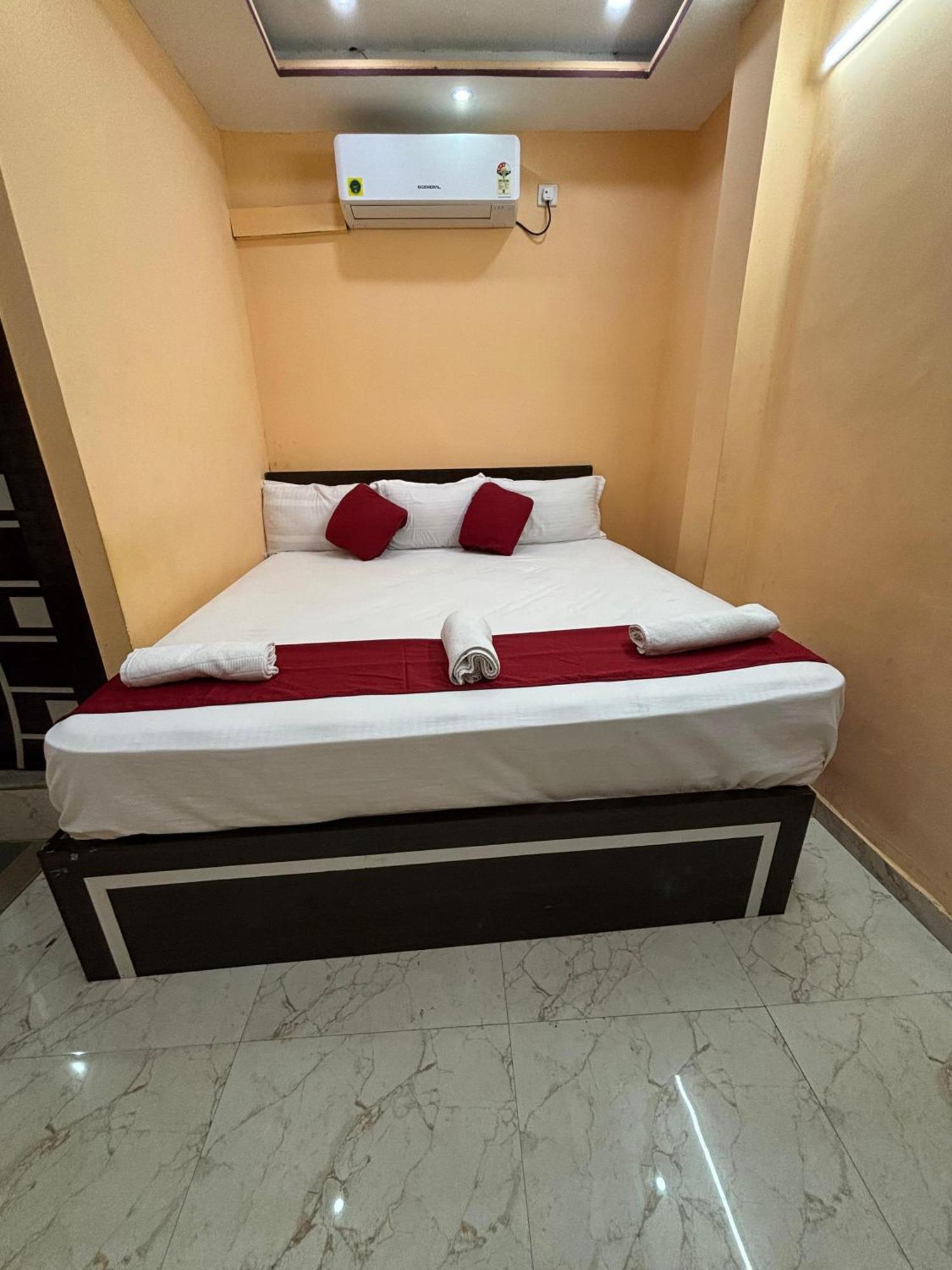 Hotel O Marquis Guest House Calcutta Buitenkant foto