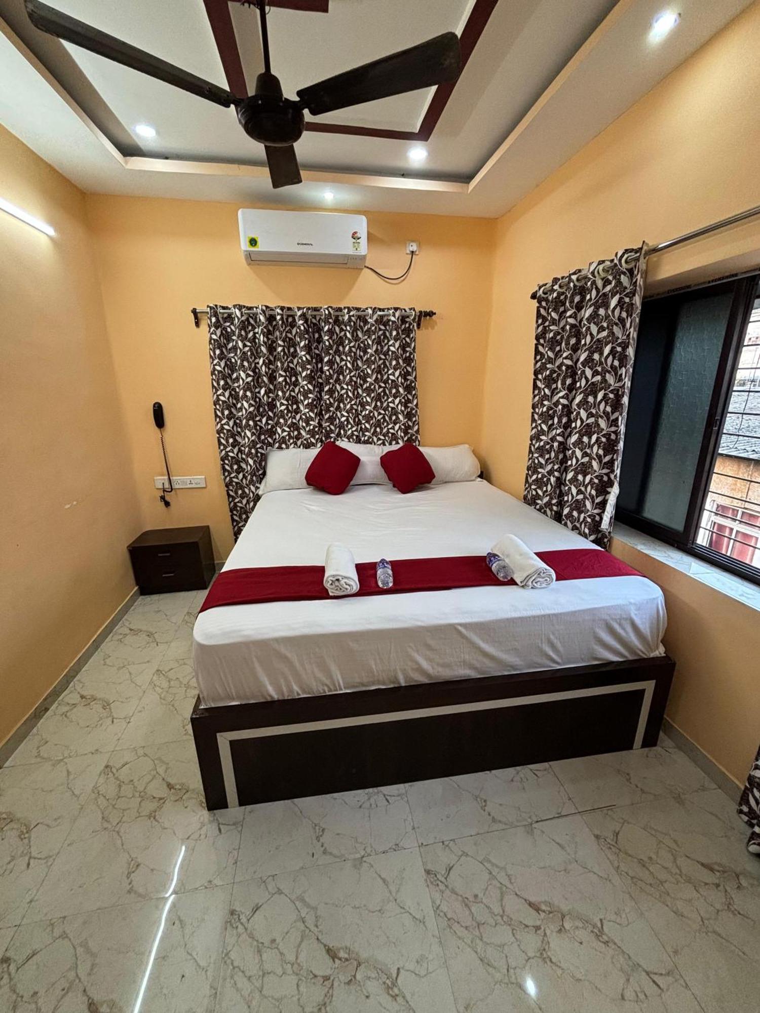 Hotel O Marquis Guest House Calcutta Buitenkant foto